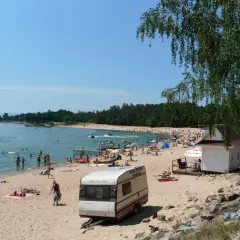 Kempingi Jezioro Nyskie: Odkryj idealne miejsca na rodzinny wypoczynek