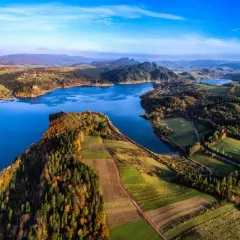 Jezioro Mąkowarskie: atrakcje, plaże i tajemnice przyrody, które warto poznać