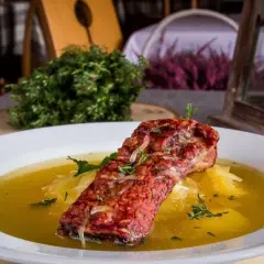Sichlański Dworek menu – odkryj wyjątkowe dania i smaki