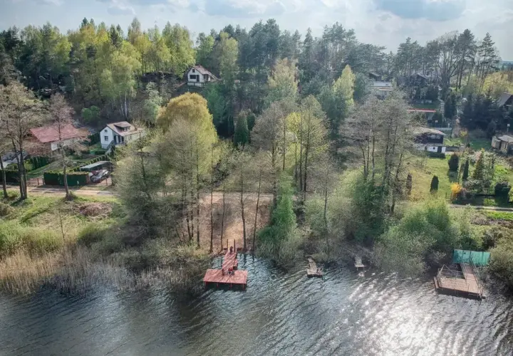 Najlepsze pola namiotowe nad jeziorem Kujawsko-Pomorskie na wakacje