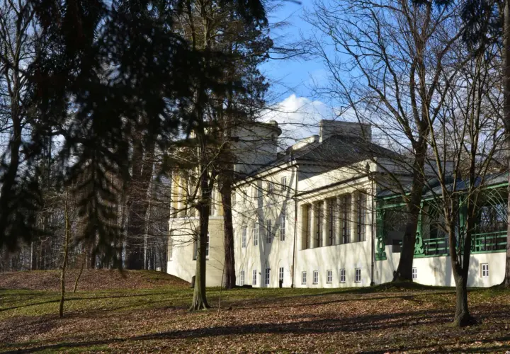 Pałac w Zarzeczu: historia, zwiedzanie i tajemnice zabytkowego miejsca