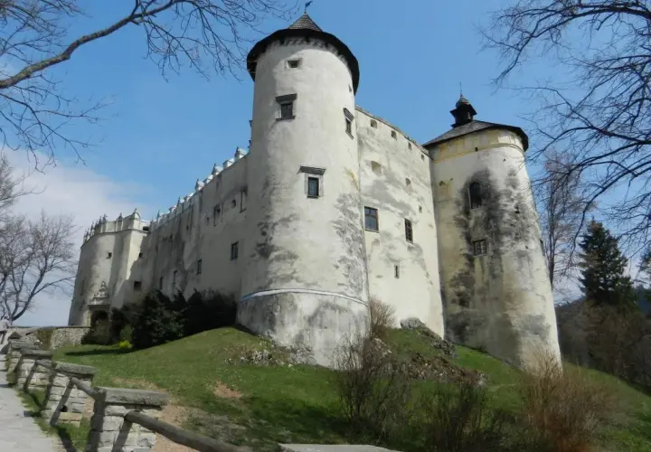 Nocleg w zamku w Niedzicy – wyjątkowe doświadczenie w historii