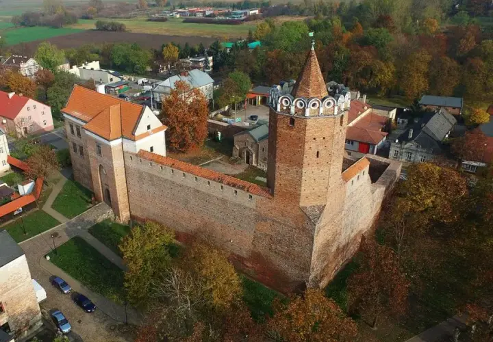 Zamek Królewski w Łęczycy: historia, zwiedzanie i tajemnice średniowiecznej twierdzy