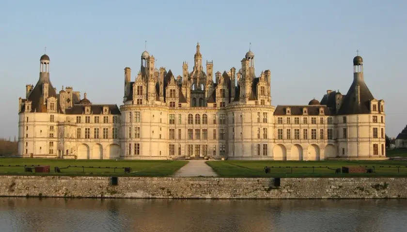 Zamek w Chambord: historia, ceny biletów i sekrety architektury, które musisz poznać