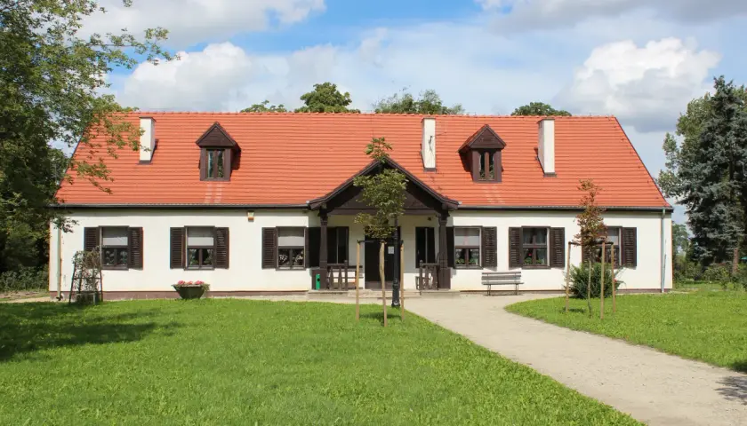 Dworek Marii Dąbrowskiej w Russowie - historia, wystawy i atrakcje