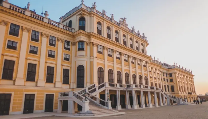 Pałac w Wiedniu: Fascynująca historia i atrakcje, których nie znasz