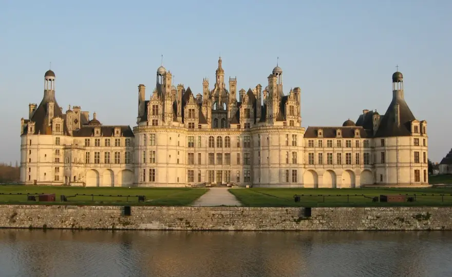 Zamek w Chambord: historia, ceny biletów i sekrety architektury, które musisz poznać