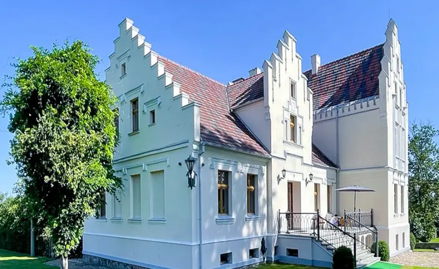 Zamki na sprzedaż w Polsce – gdzie szukać, ile kosztują i jak kupić?