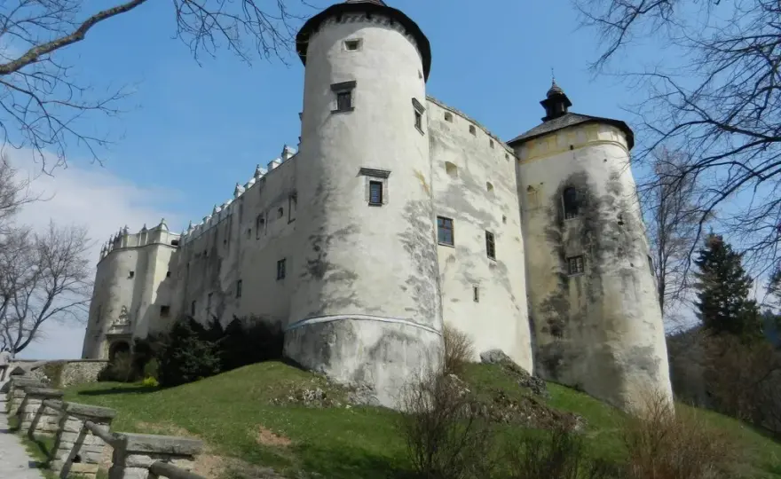 Nocleg w zamku w Niedzicy – wyjątkowe doświadczenie w historii
