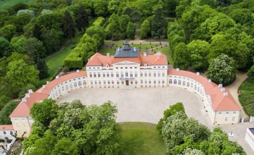 Pałac w Rogalinie cennik 2023 – aktualne bilety, zniżki i godziny otwarcia