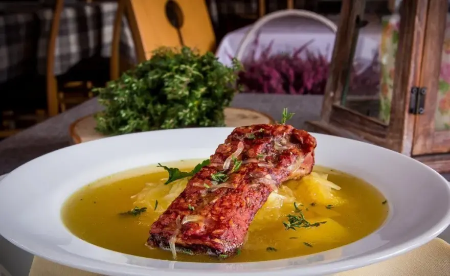 Sichlański Dworek menu – odkryj wyjątkowe dania i smaki